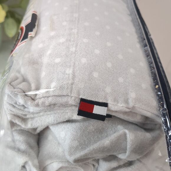 Tommy Hilfiger Flannel Sheet Set Queen Light Gray Polka Dot 100% Cotton - Picture 6 of 8